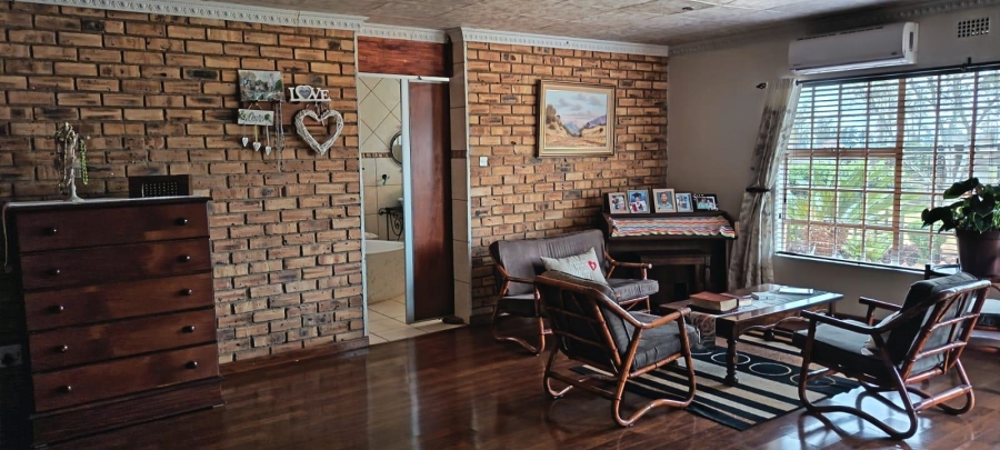 11 Bedroom Property for Sale in Rustenburg Rural North West